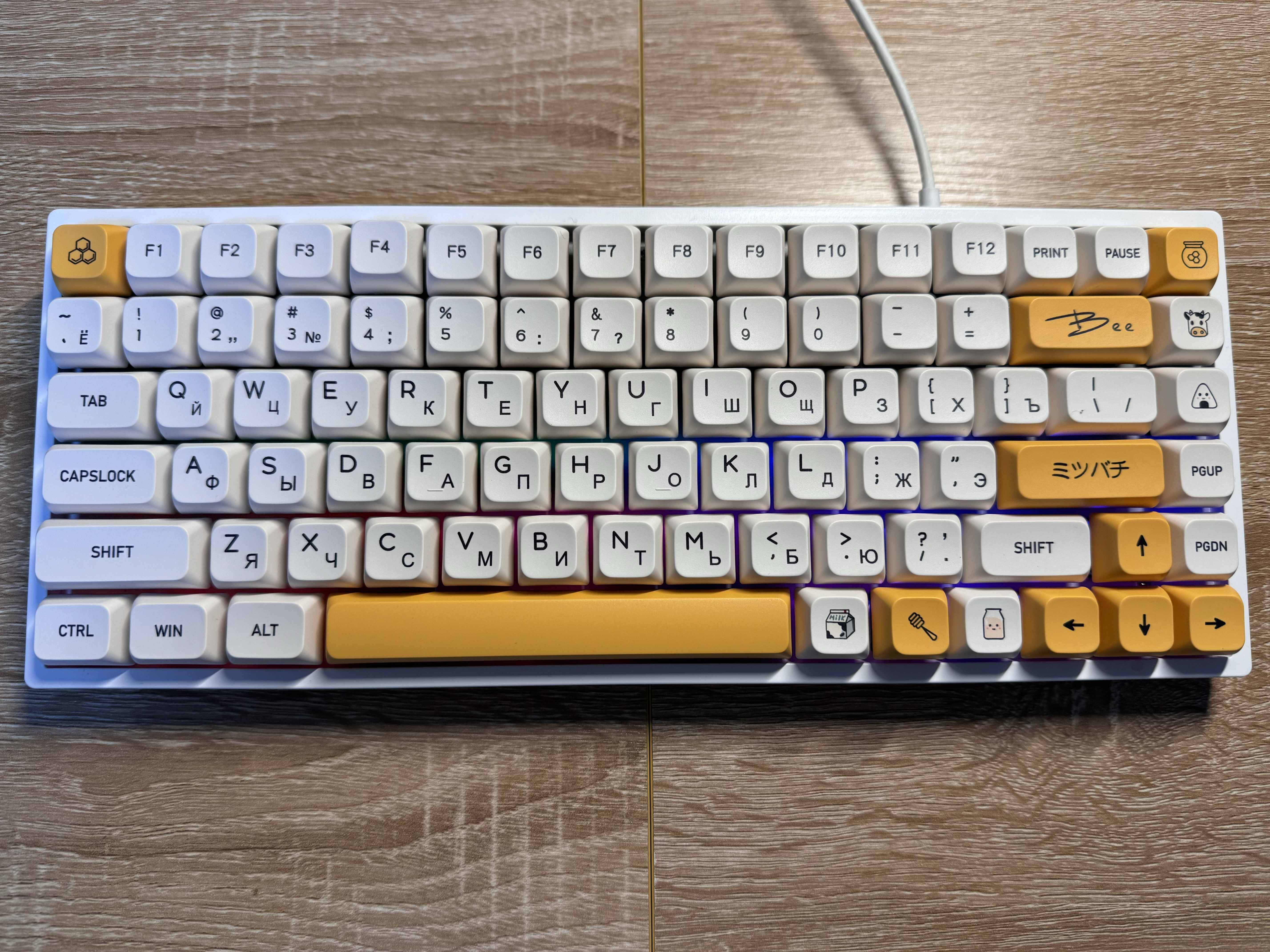 desk-keyboard.jpg